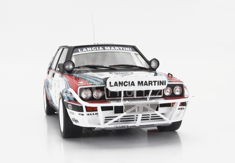 Ixo-models Lancia Delta Integrale 16v Martini (night Version) N 2 Rally Safari 1990 Miki Biasion - Tiziano Siviero 1:18 Bílá Modrá Červená