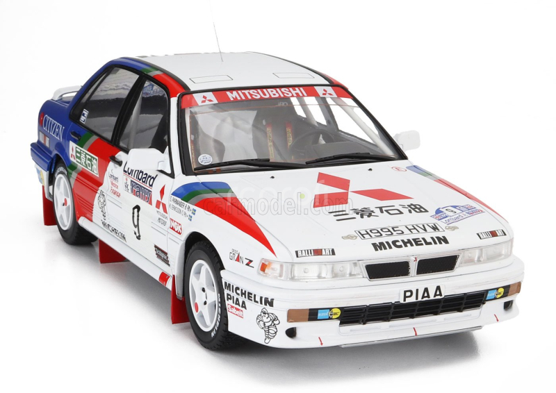 Ixo-models Mitsubishi Galant Vr-4 Team Mitsubishi Ralliart Europe N 9 2nd Rac Rally 1990 Kenneth Eriksson - Staffan Parmander 1:18 Bílá Modrá Červená
