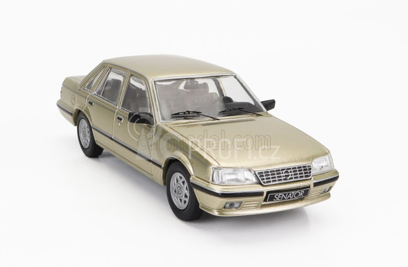 Ixo-models Opel Senator A2 1983 1:43 Gold