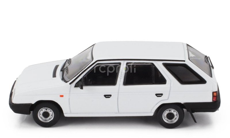 Ixo-models Škoda Forman Sw Station Wagon 1990 1:43 Bílá