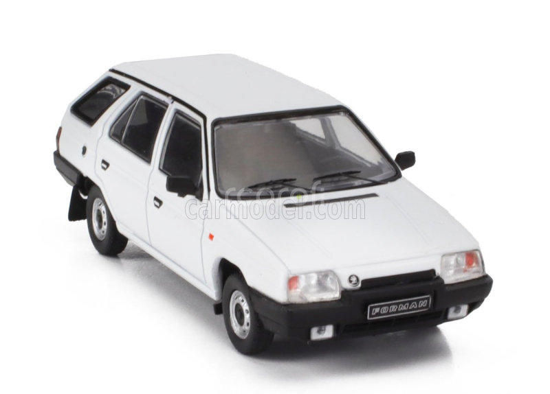 Ixo-models Škoda Forman Sw Station Wagon 1990 1:43 Bílá