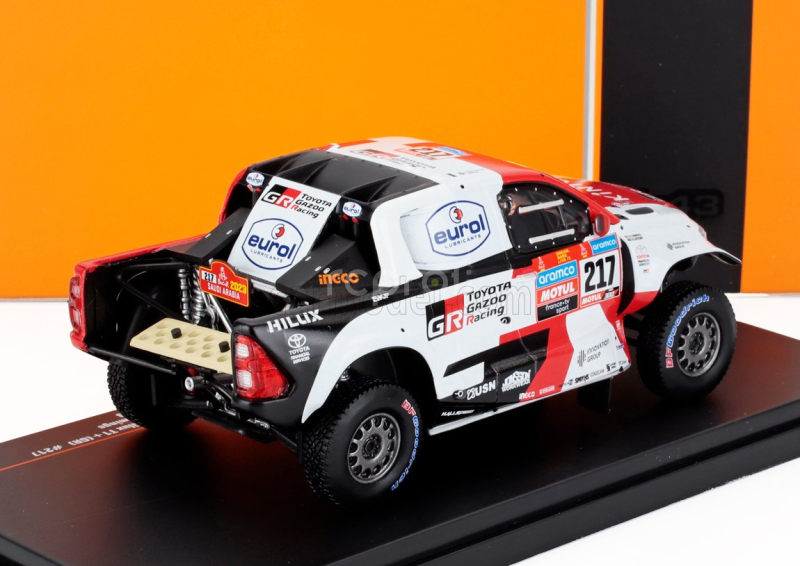 Ixo-models Toyota Hilux Pick-up Gr Dkr Team Gazoo Racing N 217 5th Rally Dakar 2023 Henk Lategan - Brett Cummings 1:43 Bílá Červená