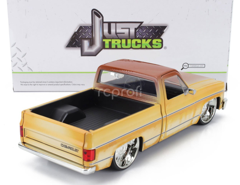 Jada Chevrolet C-10 Pick-up Custom 1985 1:24 2 Tóny Krémově Hnědé