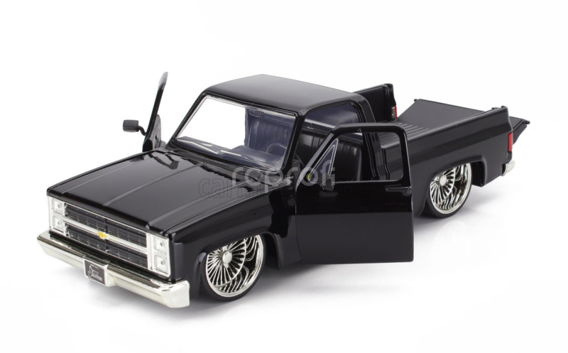 Jada Chevrolet C-10 Pick-up Custom 1985 1:24 Black