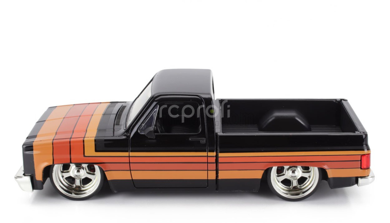 Jada Chevrolet C-10 Pick-up Custom 1985 1:24 Černá Hnědá