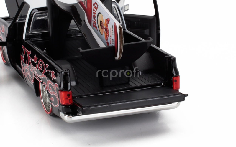 Jada Chevrolet C-10 Pick-up Tapatio 1985 With Charro Figure 1:24 Černá Bílá