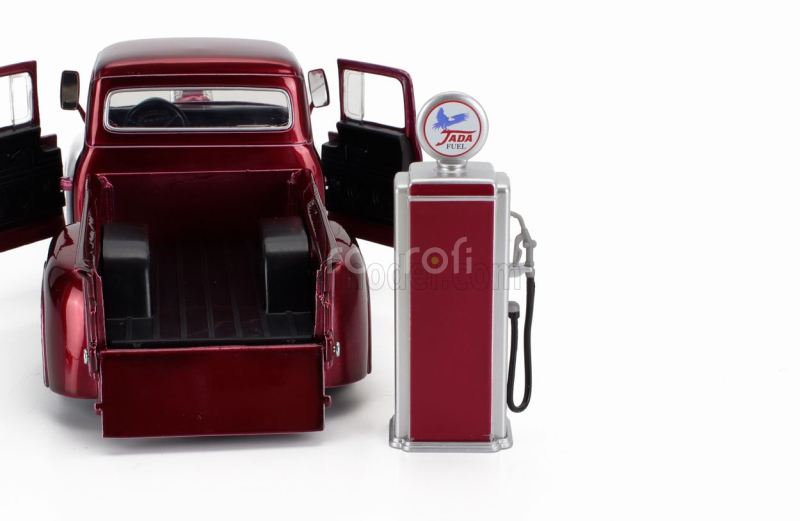 Jada Ford usa F-100 Pick-up Custom With Fuel Pump 1956 1:24 Červená Stříbrná