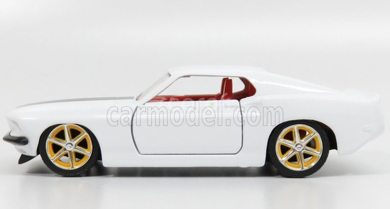 Jada Ford usa Roman's Mustang Custom Anvil Halo 1969 - Fast & Furious Vi (2013) 1:32 Bílá