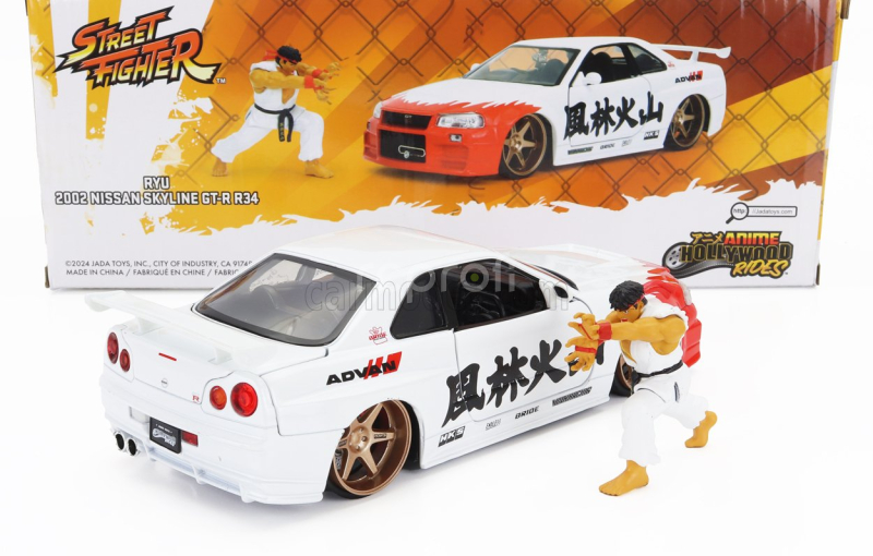 Jada Nissan Skyline Gt-r (r34) Advan 2002 With Street Fighter Ryu Figure 1:24 Bílá Červená
