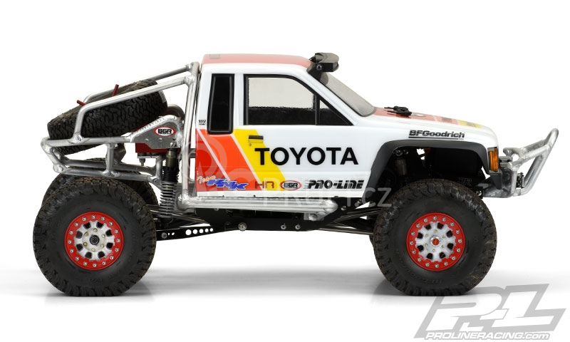 Karoserie čirá 1985 Toyota HiLux SR5, pouze kabina