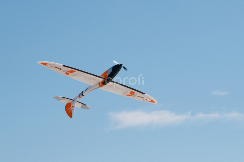 RC letadlo KAVAN Twisty 1512mm, oranžová