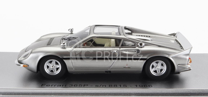 Kess-model Ferrari 365p Berlinetta Speciale - 3 sedadla 1966 1:43, stříbrná