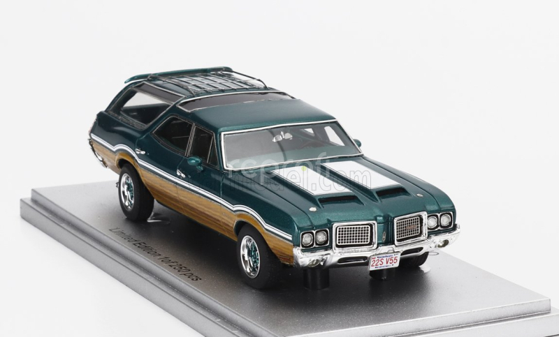 Kess-model Oldsmobile Vista Cruiser 442 Sw Station Wagon 1972 1:43 Zelená S Bílým Dřevem