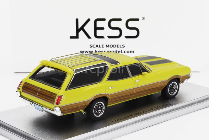 Kess-model Oldsmobile Vista Cruiser 442 Sw Station Wagon 1972 1:43 Žluté Černé Dřevo