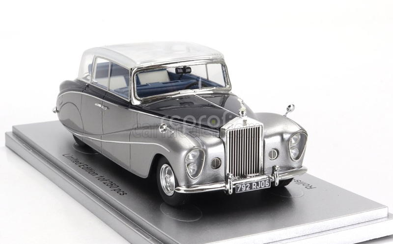 Kess-model Rolls royce Silver Wraith Perspex Top Saloon 1956 - Colour Made In 1964 For Movie - Joy House 1:43 Stříbrná Modrá