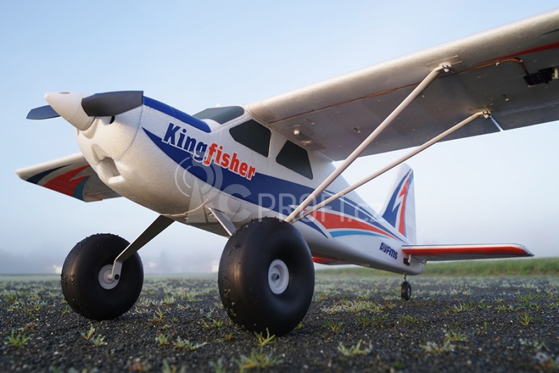 Kingfisher 1400mm ARF s koly, plováky a lyžemi