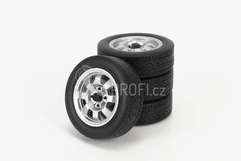 Kk-scale Accessories 4x  Wheels And Rims Set  For Porsche 924 Turbo 1986 1:18 Silver
