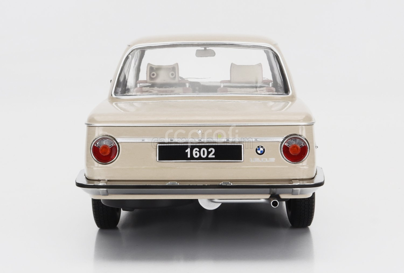 Kk-scale BMW 1602 1-series 1971 1:12 Beige