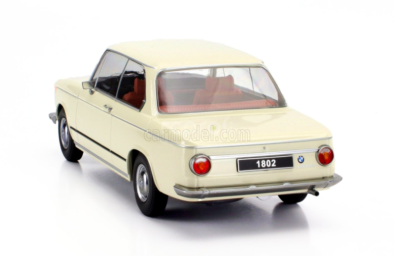 Kk-scale BMW 1802 1-series Facelift (restyling) 1971 1:18 Bílá
