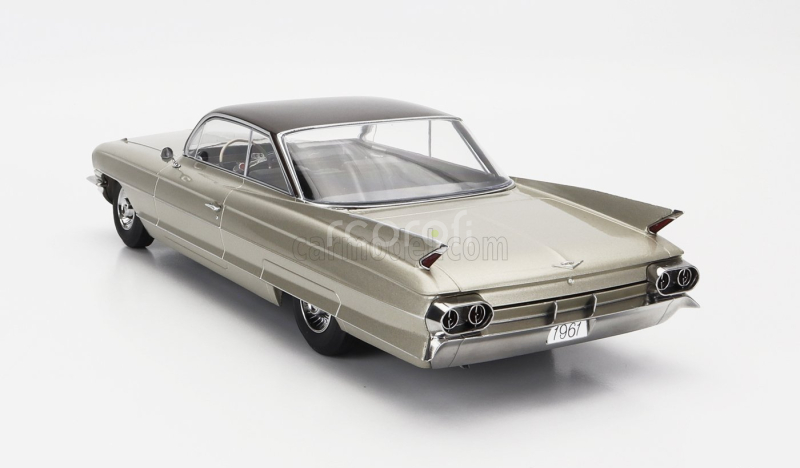 Kk-scale Cadillac Series 62 Coupe Deville 1961 1:18 Béžově Hnědá
