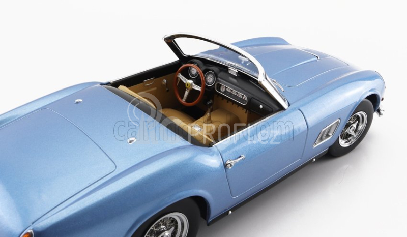 Kk-scale Ferrari 250gt California Spider With Hard-top 1960 1:18 Světle Modrá Met