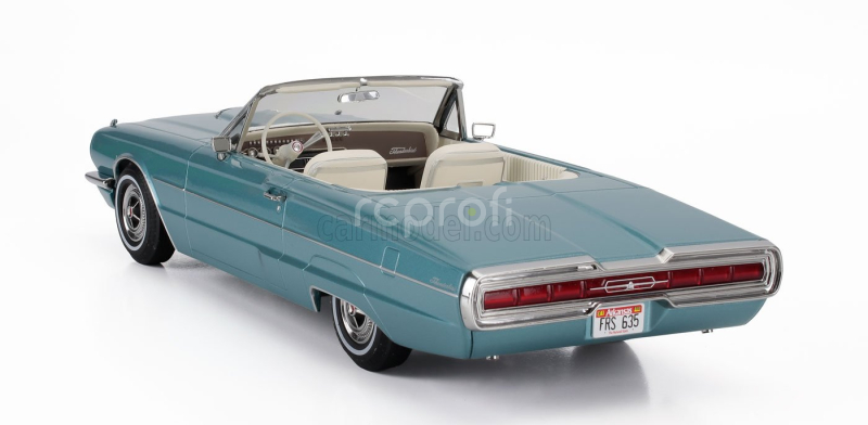 Kk-scale Ford usa Thunderbird Cabriolet Open 1966 1:18 Světle Modrá