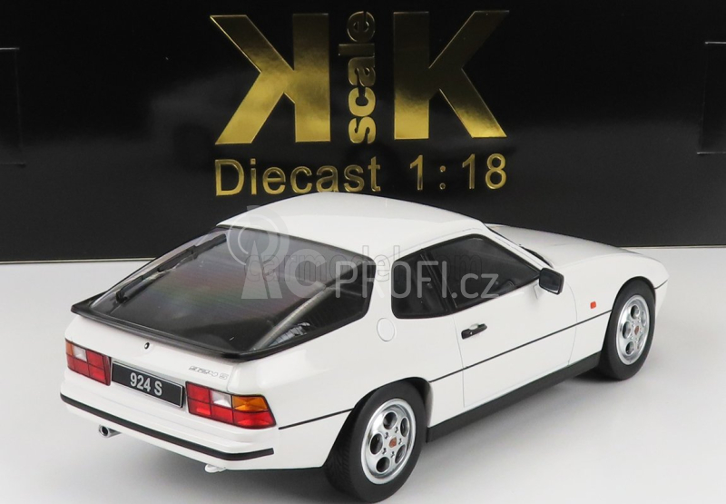 Kk-scale Porsche 924s Coupe 1986 1:18 Bílá