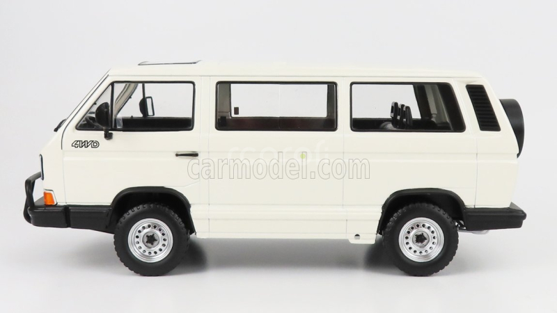 Kk-scale Volkswagen T3 Minibus Syncro 1987 1:18 Bílá