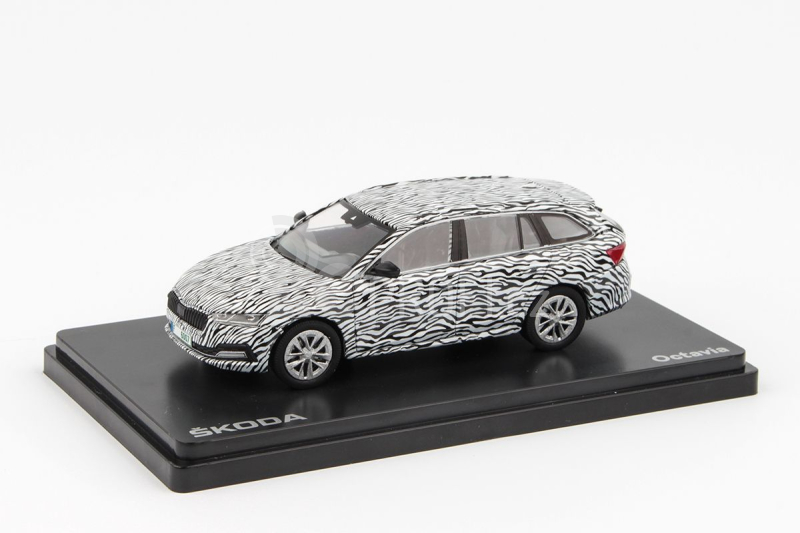 Abrex Škoda Octavia IV Combi (2020) 1:43 - Maskovaný Prototyp