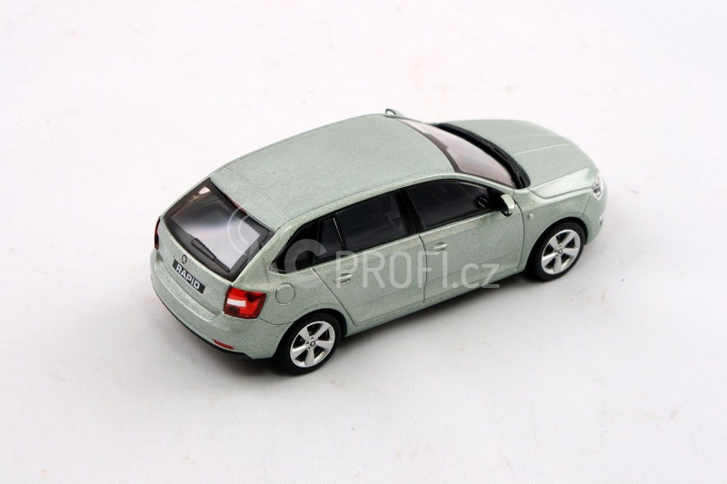 Abrex Škoda Rapid Spaceback (2013) 1:43 - Zelená Arctic Metalíza