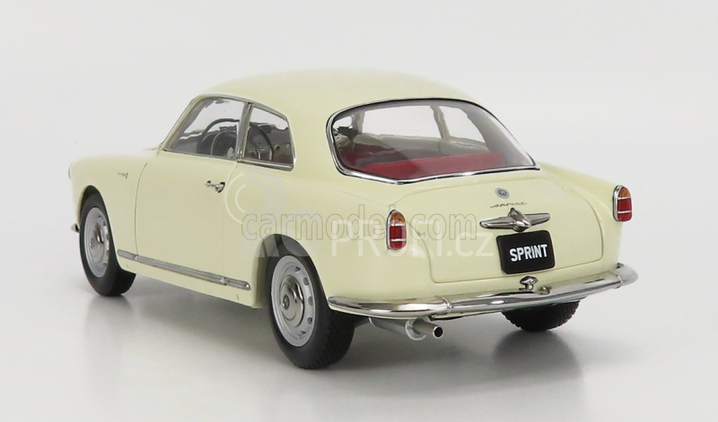 Kyosho Alfa romeo Giulietta Sprint Coupe 1954 1:18 Bílá