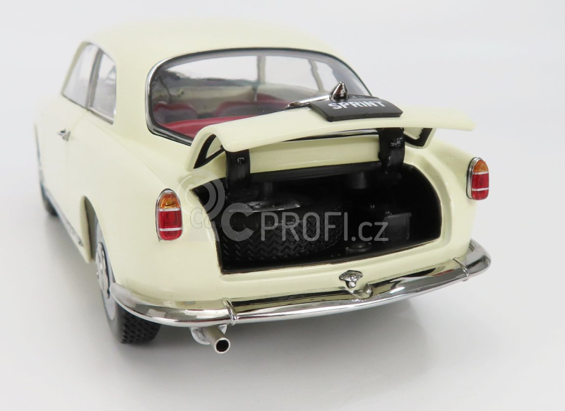 Kyosho Alfa romeo Giulietta Sprint Coupe 1954 1:18 Bílá