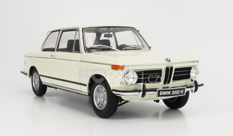 Kyosho BMW 2002tii 1972 1:18 Bílá