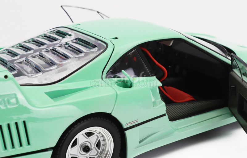 Kyosho Ferrari F40 1987 1:18 Mintová Zelená