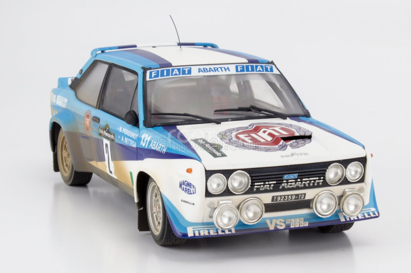 Kyosho Fiat 131 Abarth (dirty And Night Version) N 2 4th Rally Piancavallo 1981 Attilio Bettega - Maurizio Perissinot 1:18 Bílá 2 Tóny Modrá