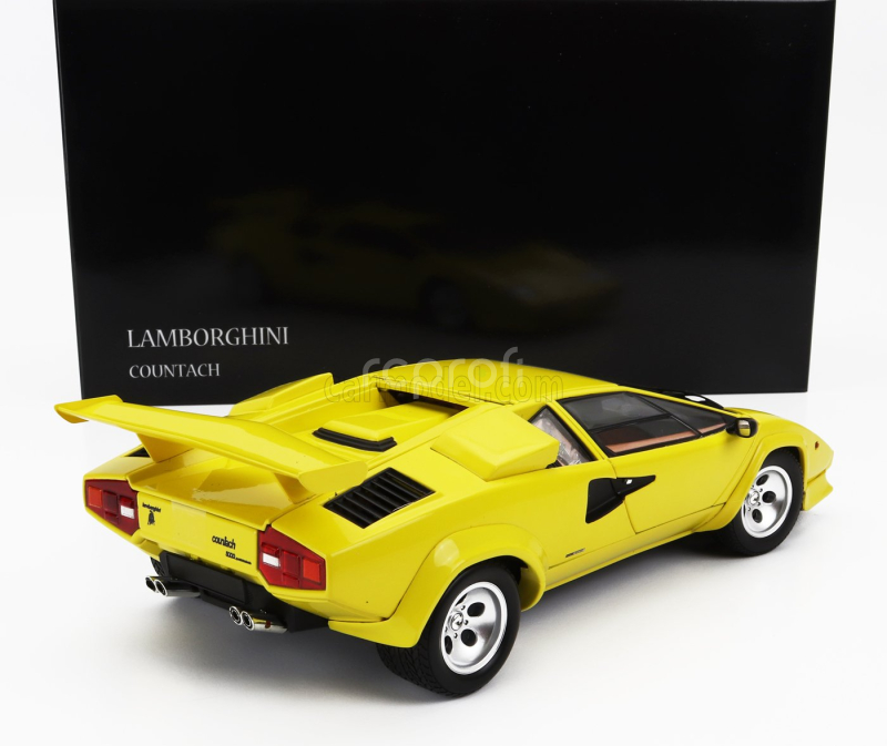 Kyosho Lamborghini Countach Lp5000 Quattrovalvole 1982 1:18 Žlutá