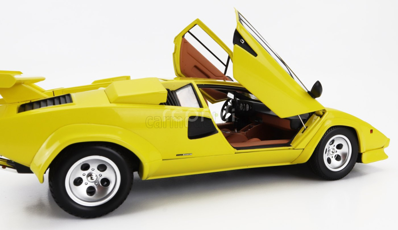 Kyosho Lamborghini Countach Lp5000 Quattrovalvole 1982 1:18 Žlutá