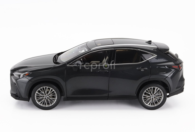 Kyosho Lexus Nx450h 2022 1:18 Grafitová Černá