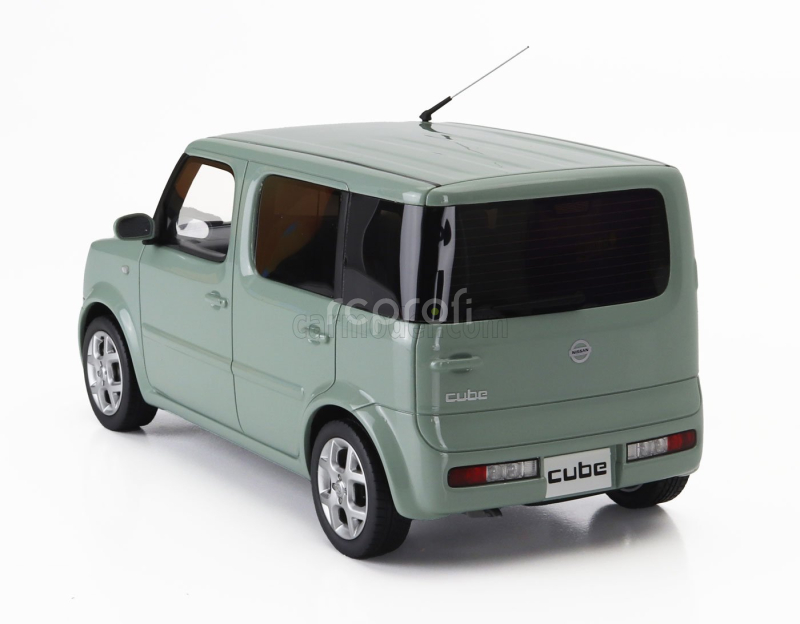 Kyosho Nissan Cube 2003 1:18 Světle Zelená