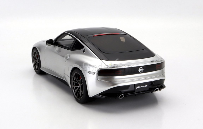 Kyosho Nissan Fairlady Z Coupe 2023 1:18 Silver