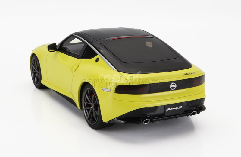 Kyosho Nissan Fairlady Z Coupe 2023 1:18 Žlutá