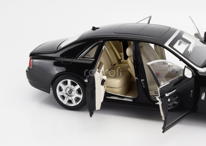 Kyosho Rolls royce Ghost 2011 1:18 Černá Stříbrná