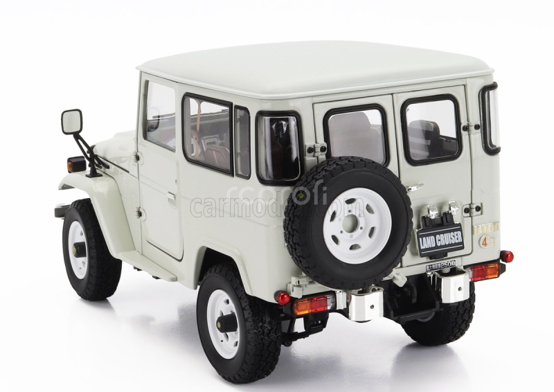 Kyosho Toyota Fj40 Land Cruiser 1980 1:18 Bílá
