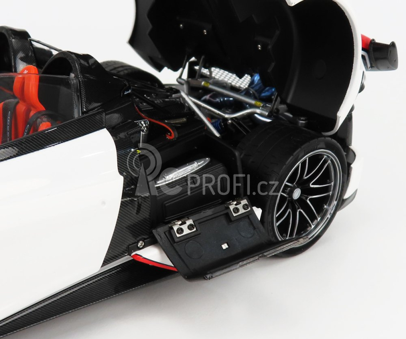 Lcd-model Pagani Huayra Bc Roadster N 20 2017 1:18 Bílá Černá