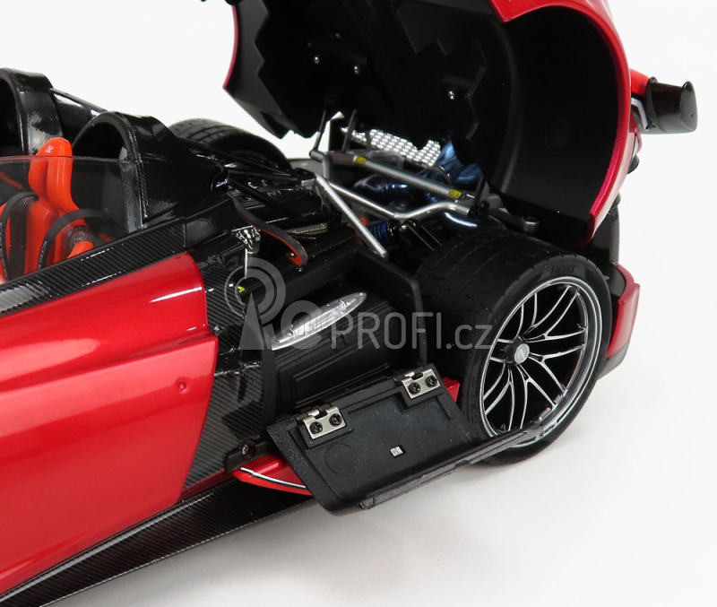 Lcd-model Pagani Huayra Bc Roadster N 20 2017 1:18 Červená Černá