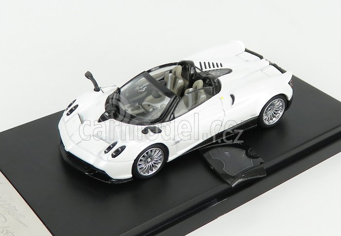Lcd-model Pagani Huayra Roadster 2018 1:64 Bílá