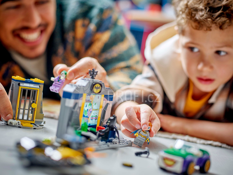 LEGO Batman - Batmanova jeskyně a Batman™, Batgirl™ a Joker™