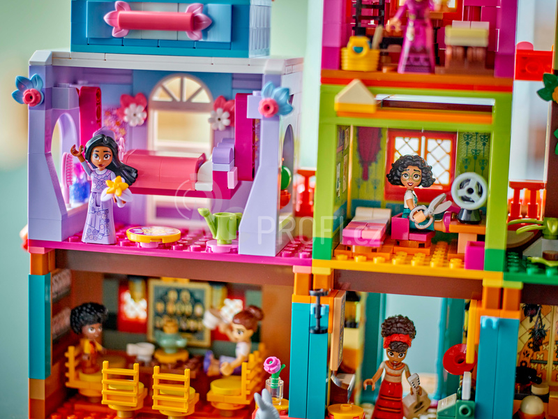 LEGO Disney - Kouzelný dům Madrigalových