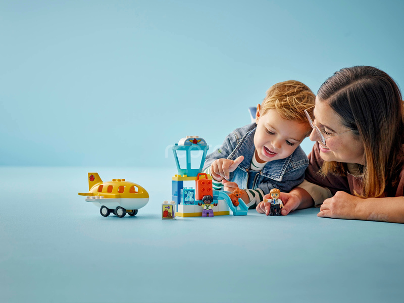 LEGO DUPLO - Poprvé na letišti