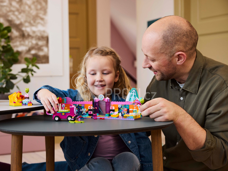 LEGO Gábinin kouzelný domek - Gábi a její párty-místnost